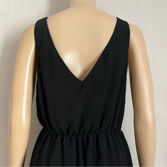 H&M: V-Neck Slip Dress - Picture 11 of 13